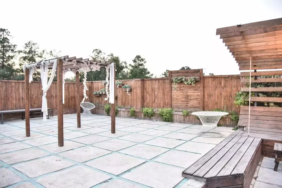 باغ عمارت بهاران 