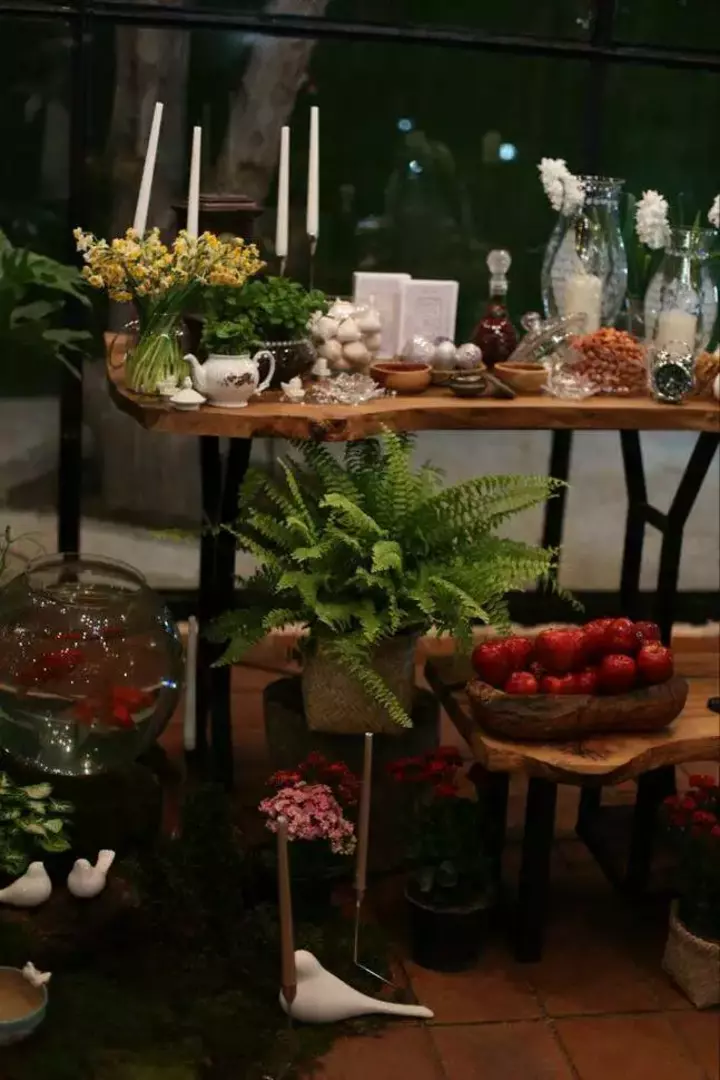 باغ عمارت پر مهر 