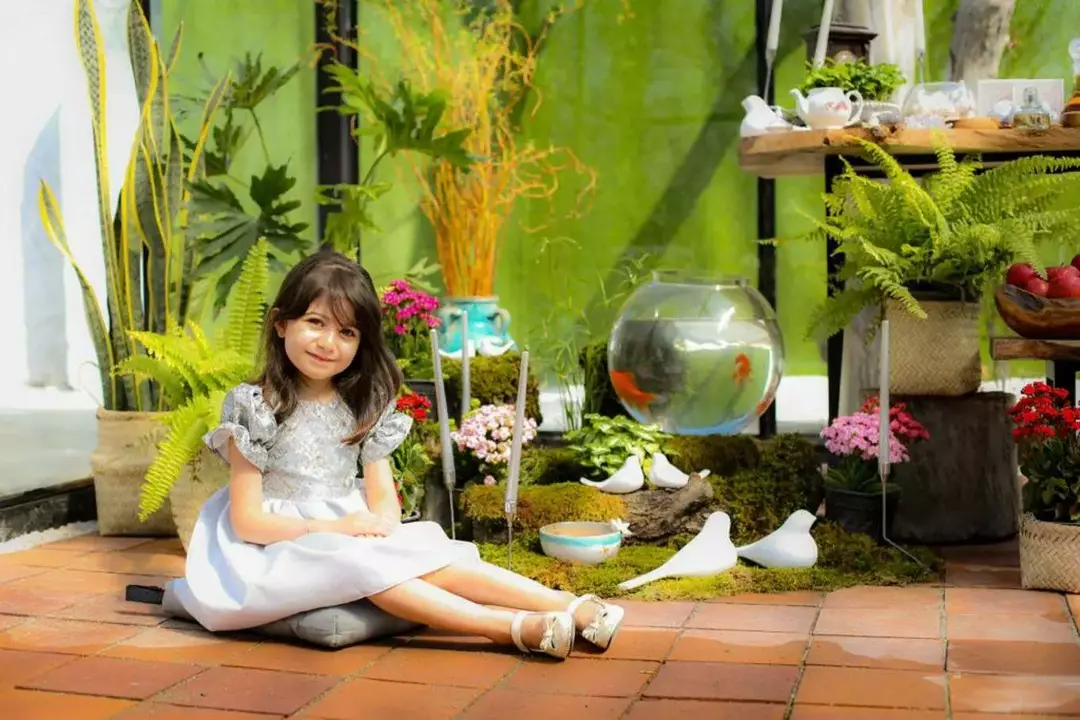 باغ عمارت پر مهر 