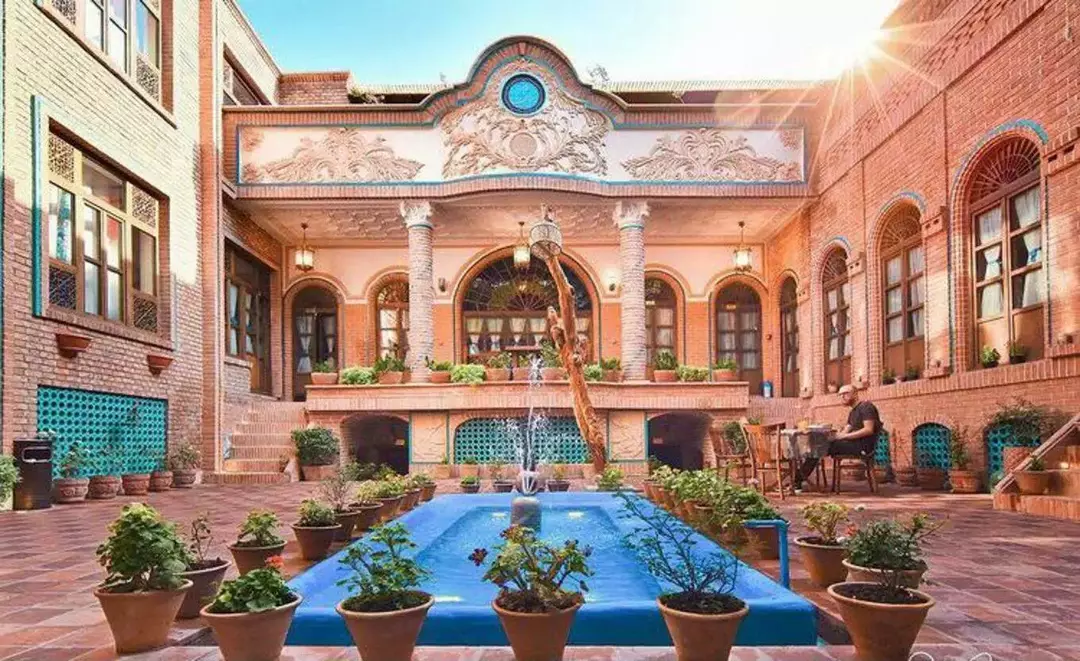 عمارت رزازی