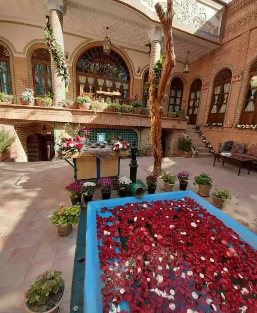 عمارت رزازی