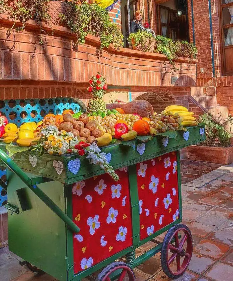 عکس عمارت رزازی