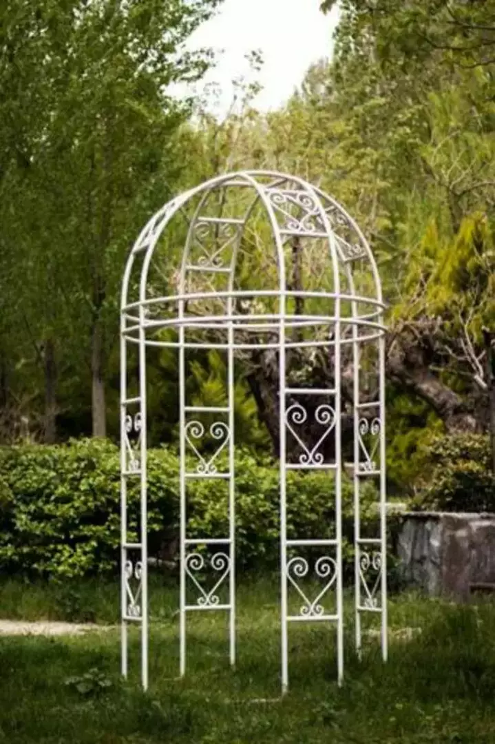 باغ عمارت صبا 