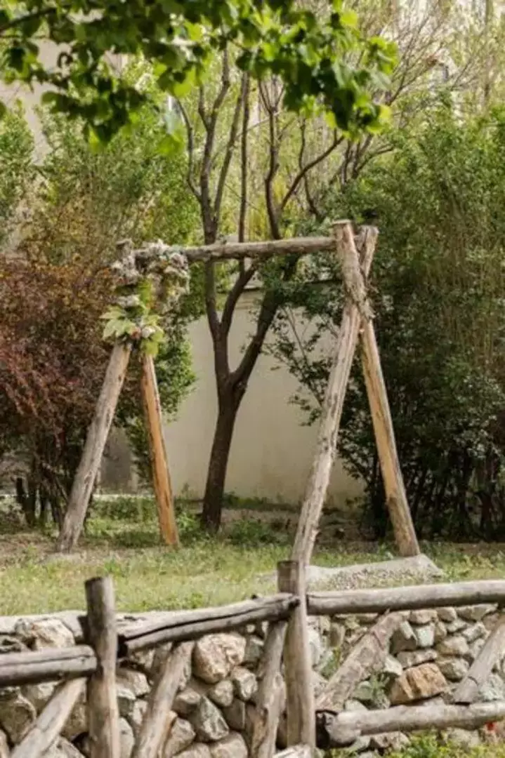 باغ عمارت صبا 