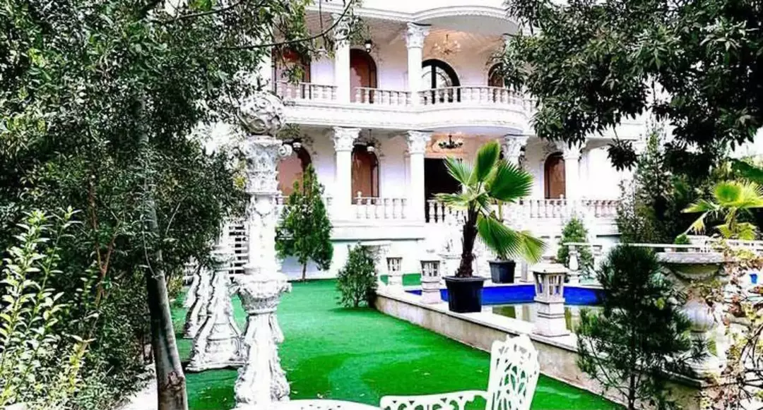 باغ عمارت قصر سفید