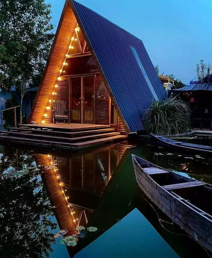 باغ عمارت قصر سفید