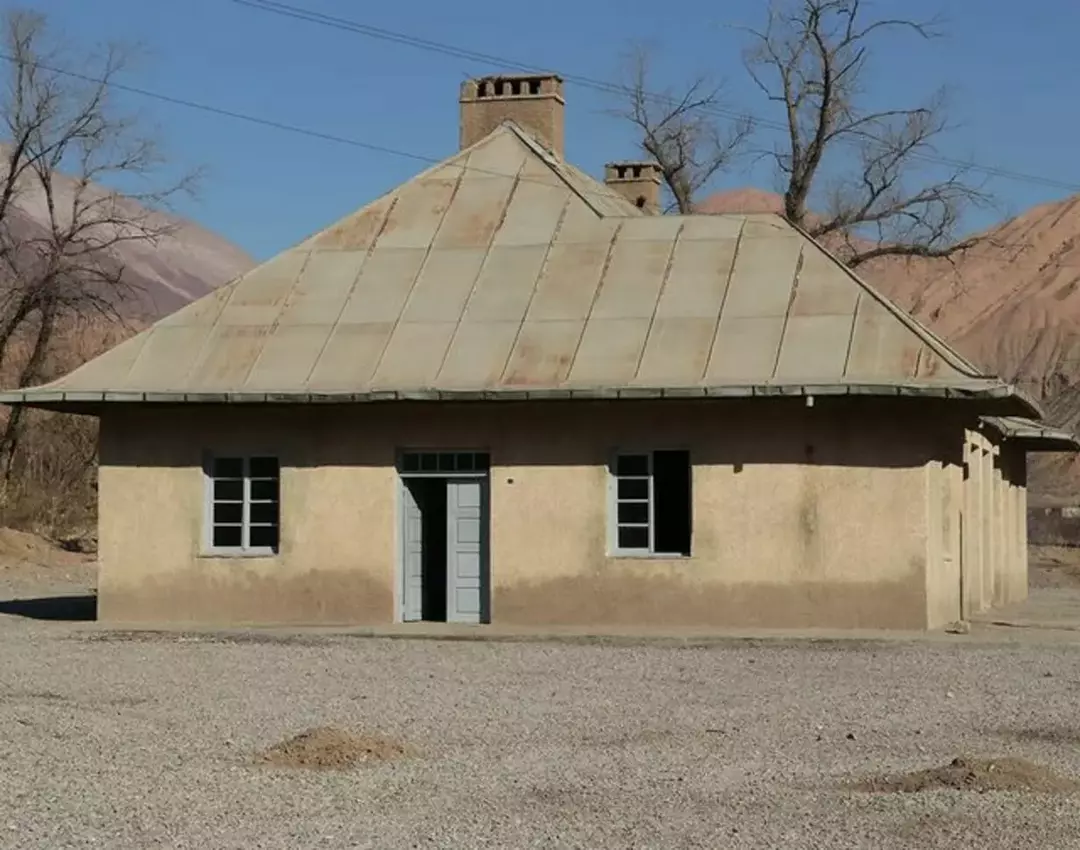 ایستگاه قطار متروکه بن کوه