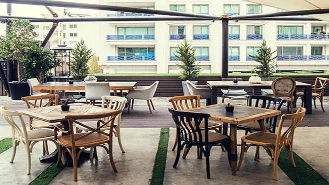 کافه رستوران اینترنی