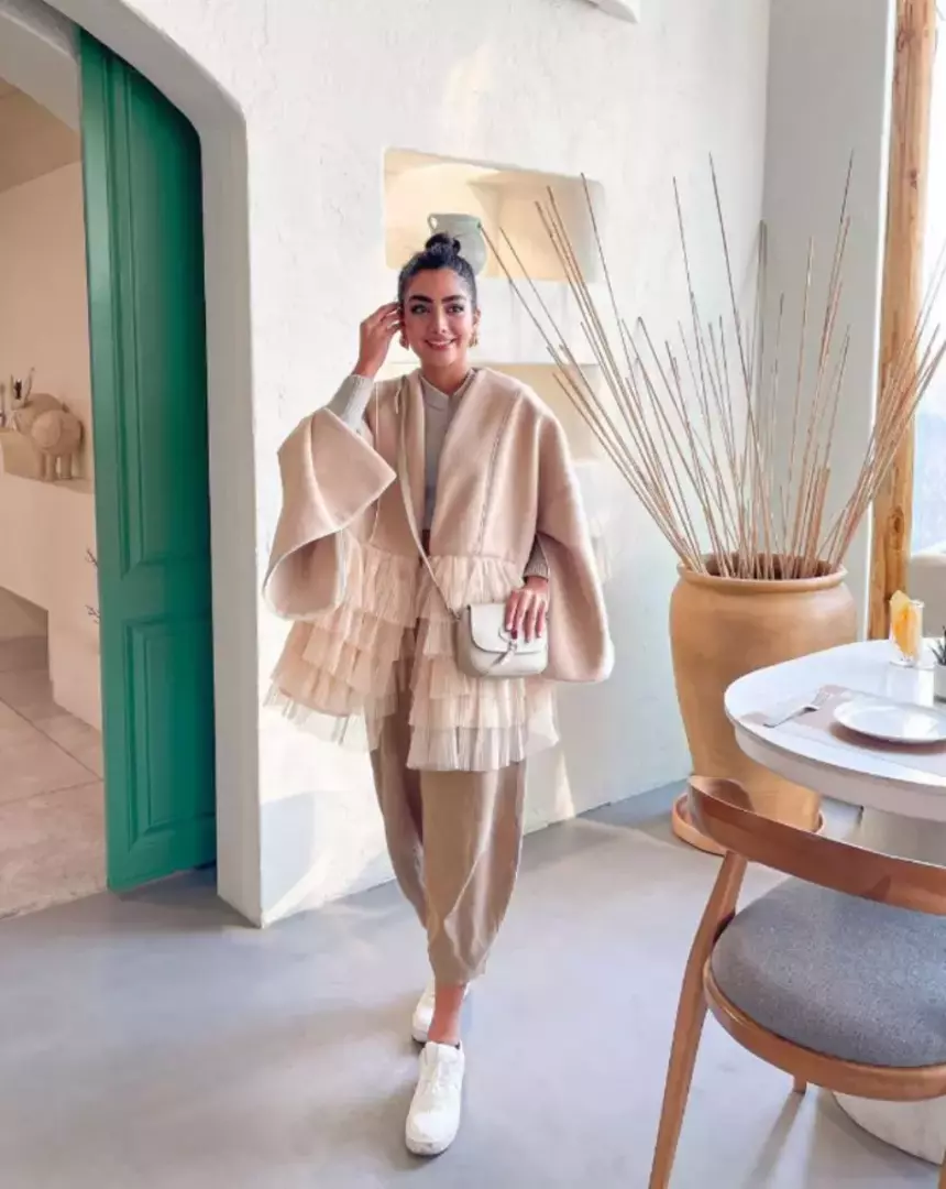 رستوران فایو لانژ