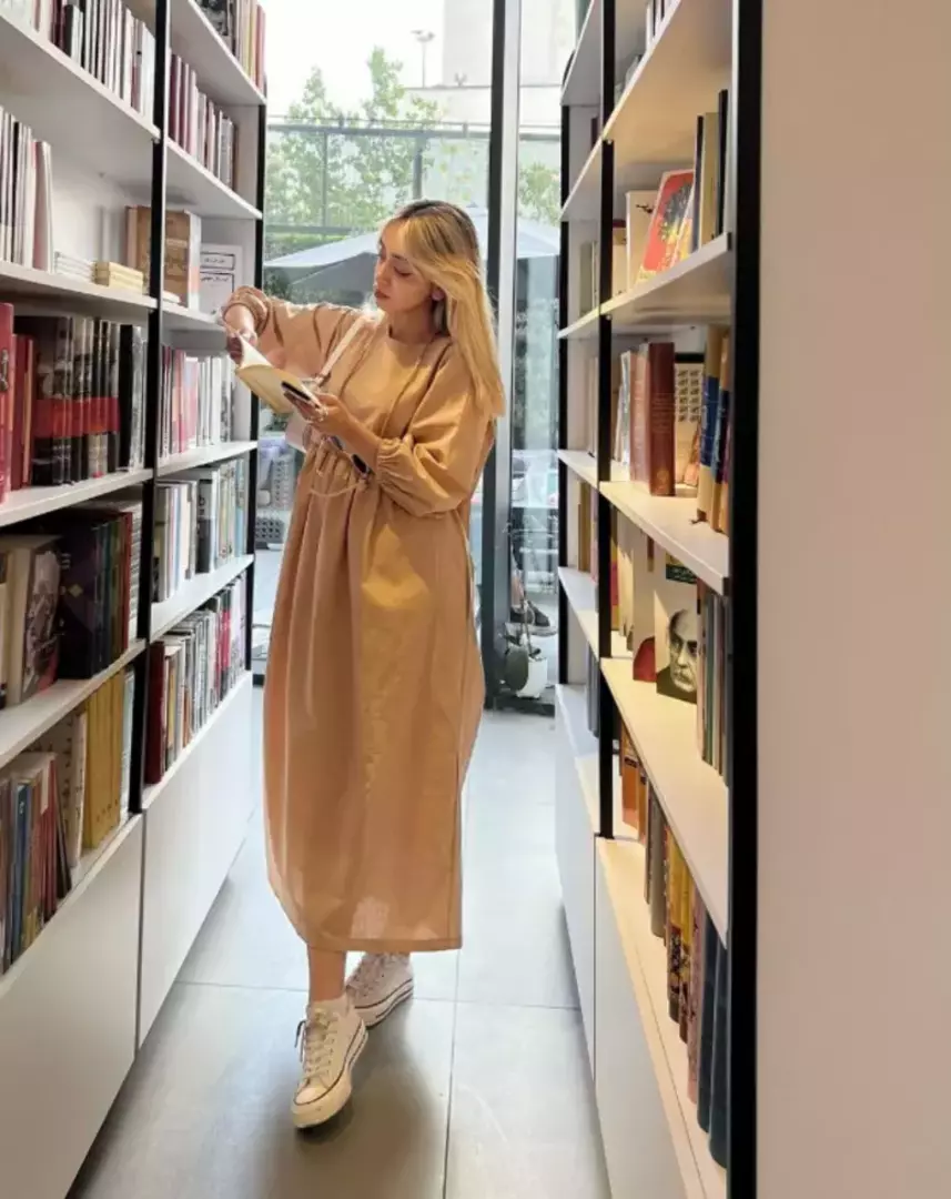 کافه کتاب بوک زون