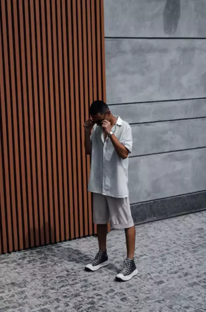 کوچه شانزدهم