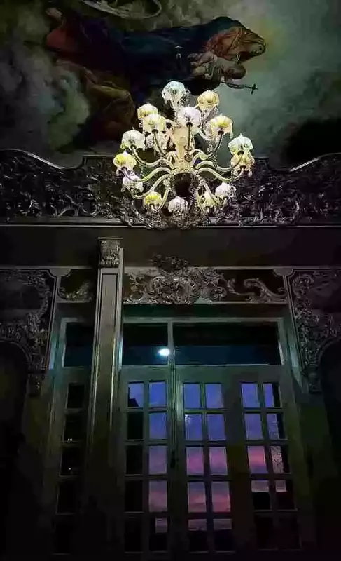 خانه عکس نیاوران