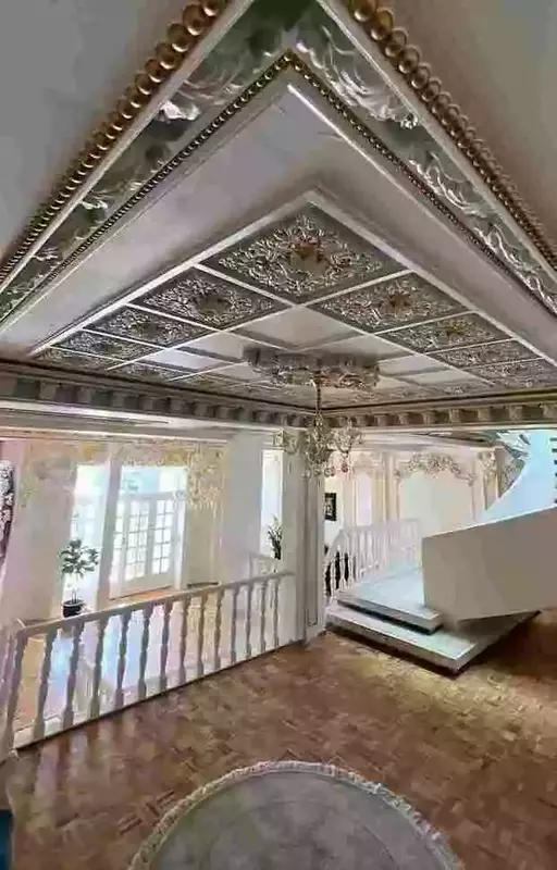 خانه عکس نیاوران