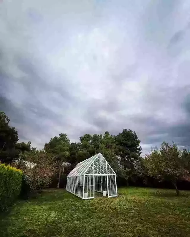 باغ عمارت ماکان