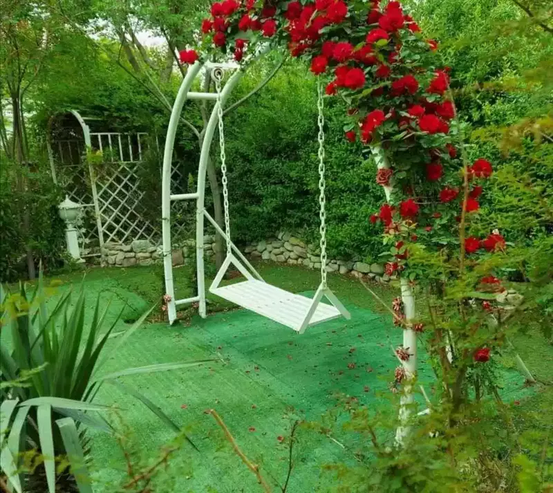 باغ عمارت گل مریم