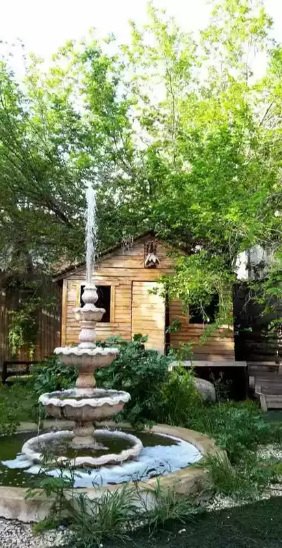 باغ عمارت ظهیر 