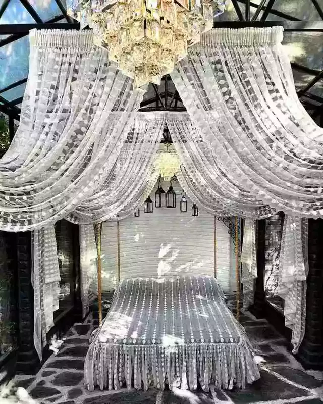 باغ عمارت آیت(عمارت + فضای باز)  10% OFF