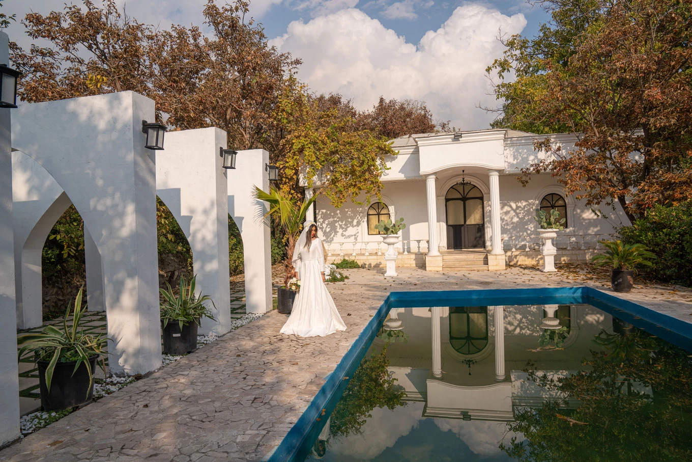 عکس باغ عمارت ویدا