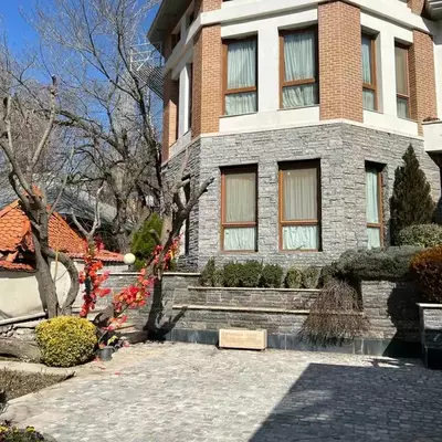 باغ و عمارت کندو 
