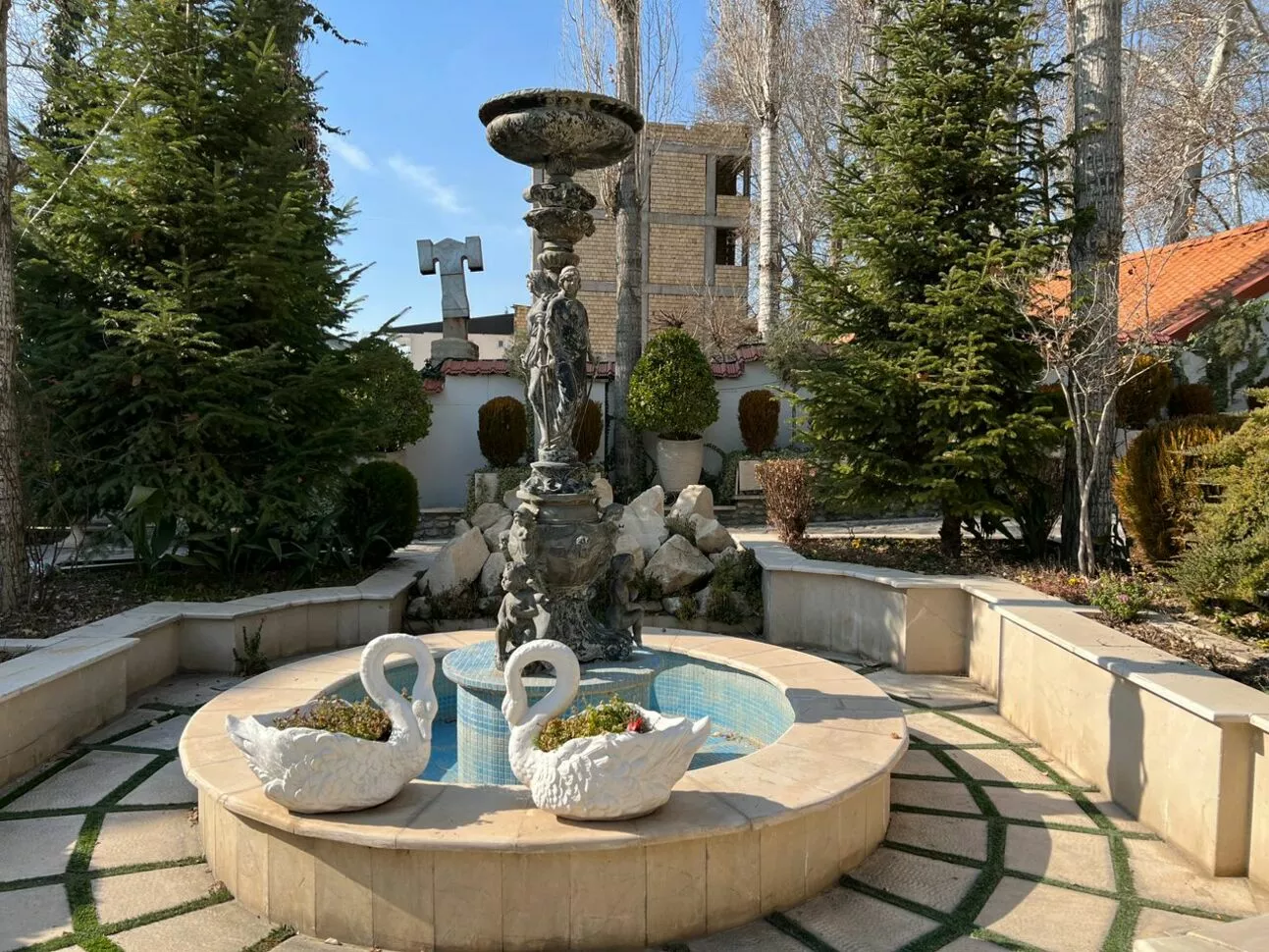 عکس باغ و عمارت کندو 