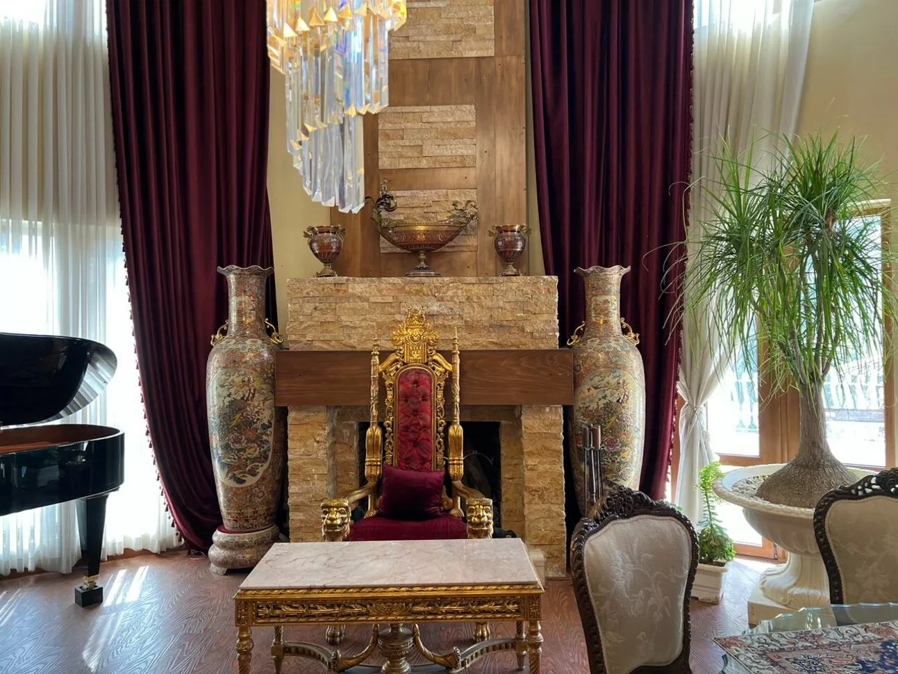 عکس باغ و عمارت کندو 
