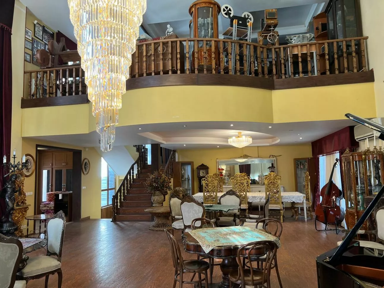 عکس باغ و عمارت کندو 