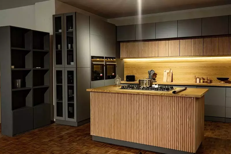 لوکیشن نور (استودیو خانگی)