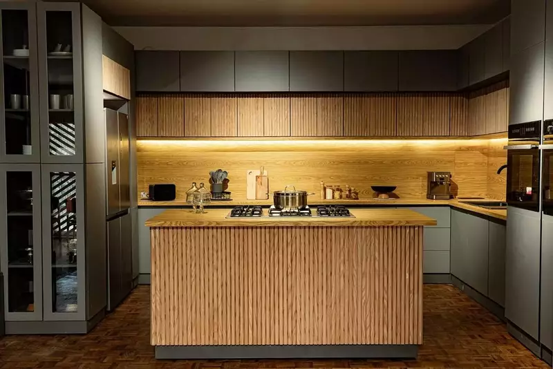 لوکیشن نور (استودیو خانگی)