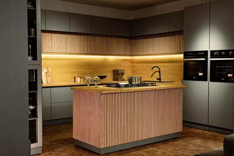 لوکیشن نور (استودیو خانگی)