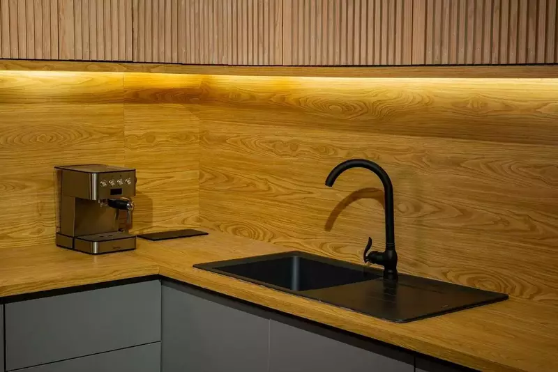 لوکیشن نور (استودیو خانگی)