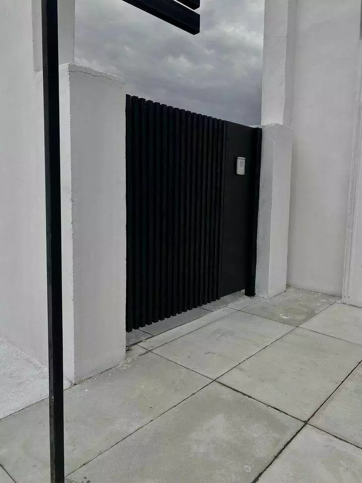 عکس  عمارت سانتا ماریا