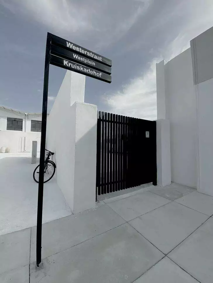 عکس  عمارت سانتا ماریا