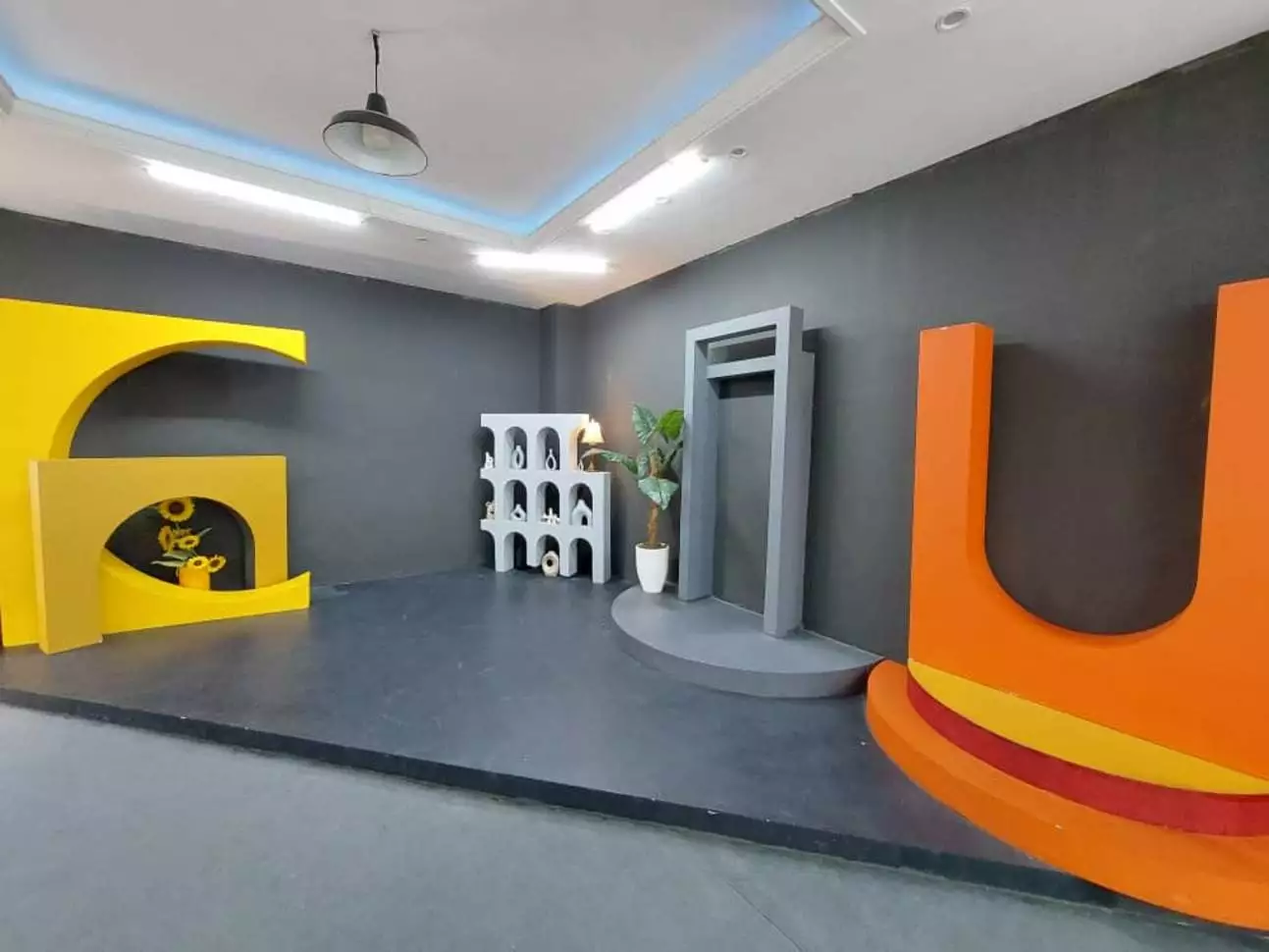 عکس استودیو استار(شعبه شرق)