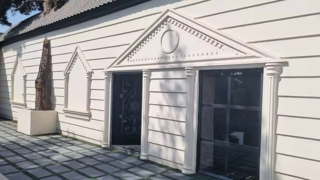 عکس استودیو ماوی