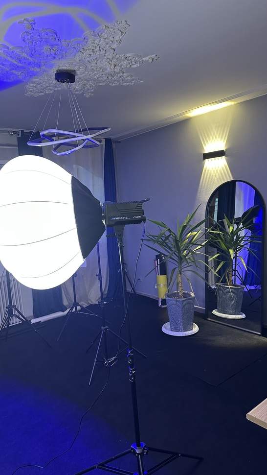 فضای آتلیه مهری