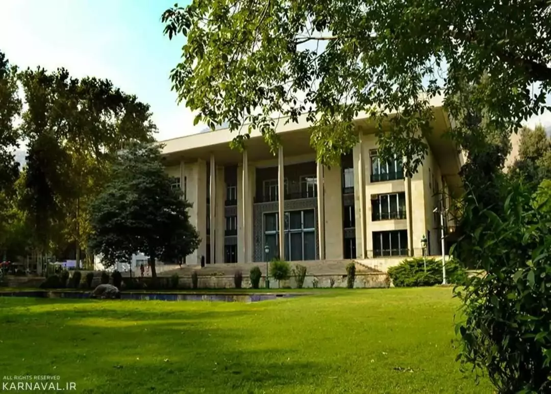 کاخ نیاوران