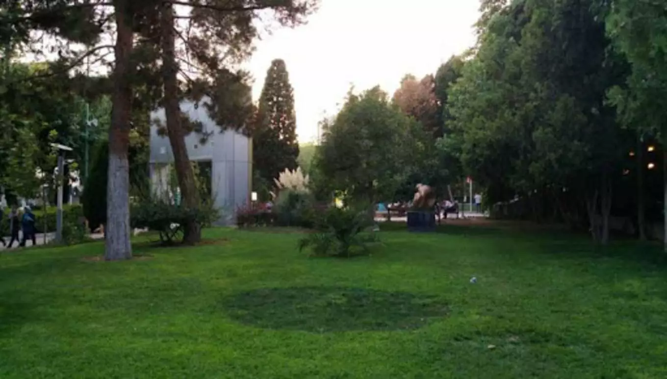 عکس پارک هنرمندان