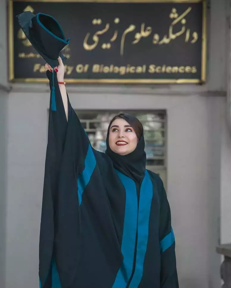 عکاسی فارغ التحصیلی