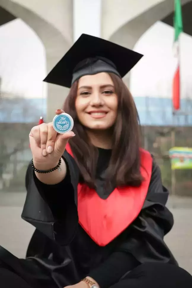 عکاسی فارغ التحصیلی