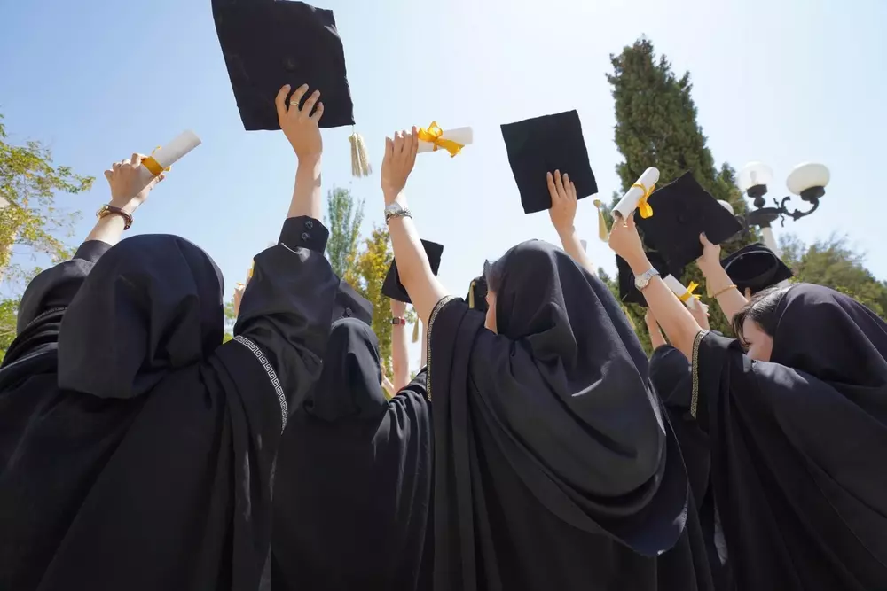 عکاسی فارغ التحصیلی