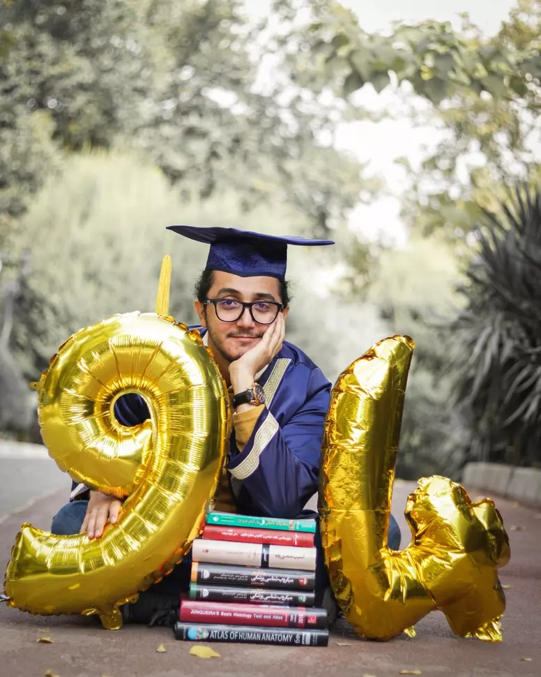 عکاسی فارغ التحصیلی