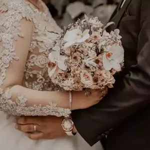 عکاسی عروس در عمارت