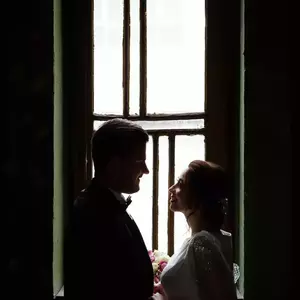 عکاسی فرمالیته عروسی در عمارت