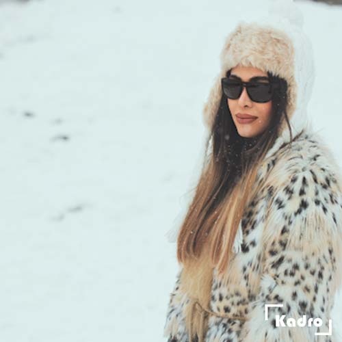 ژست عکس برفی عاشقانه