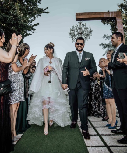 عکاسی از ورود عروس و داماد